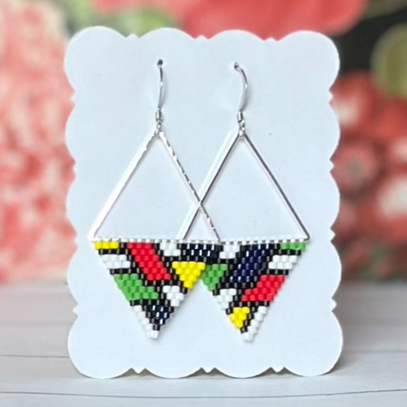 Seed Bead Triangle Earrings in Color-Block Design, Hypoallergenic - Picture 4 of 4